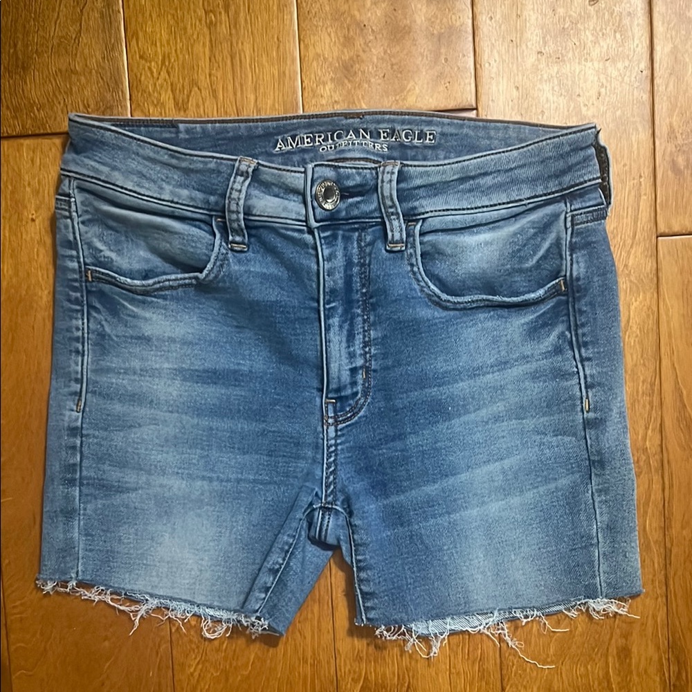 American Eagle Super Stretch Hi-Rise Denim Jean Shorts Size 6 Casual Medium Wash - Picture 2 of 10